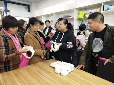 来料加工 | 2018年常山县来料加工经纪人培训班圆满完成!