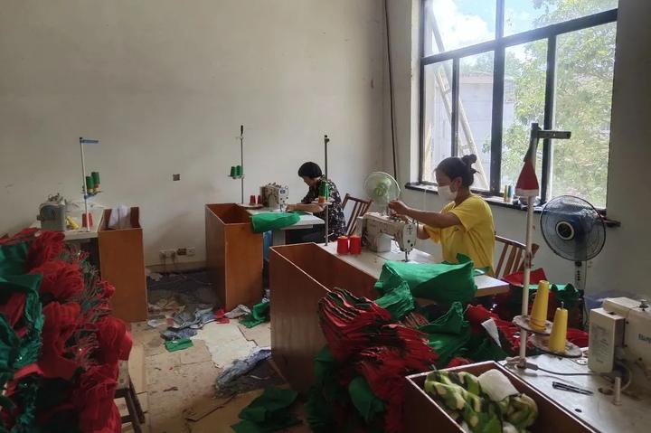 牢记总书记嘱托 建设重要窗口┃小产品做出大市场--从来料加工感受服务群众的首创力量